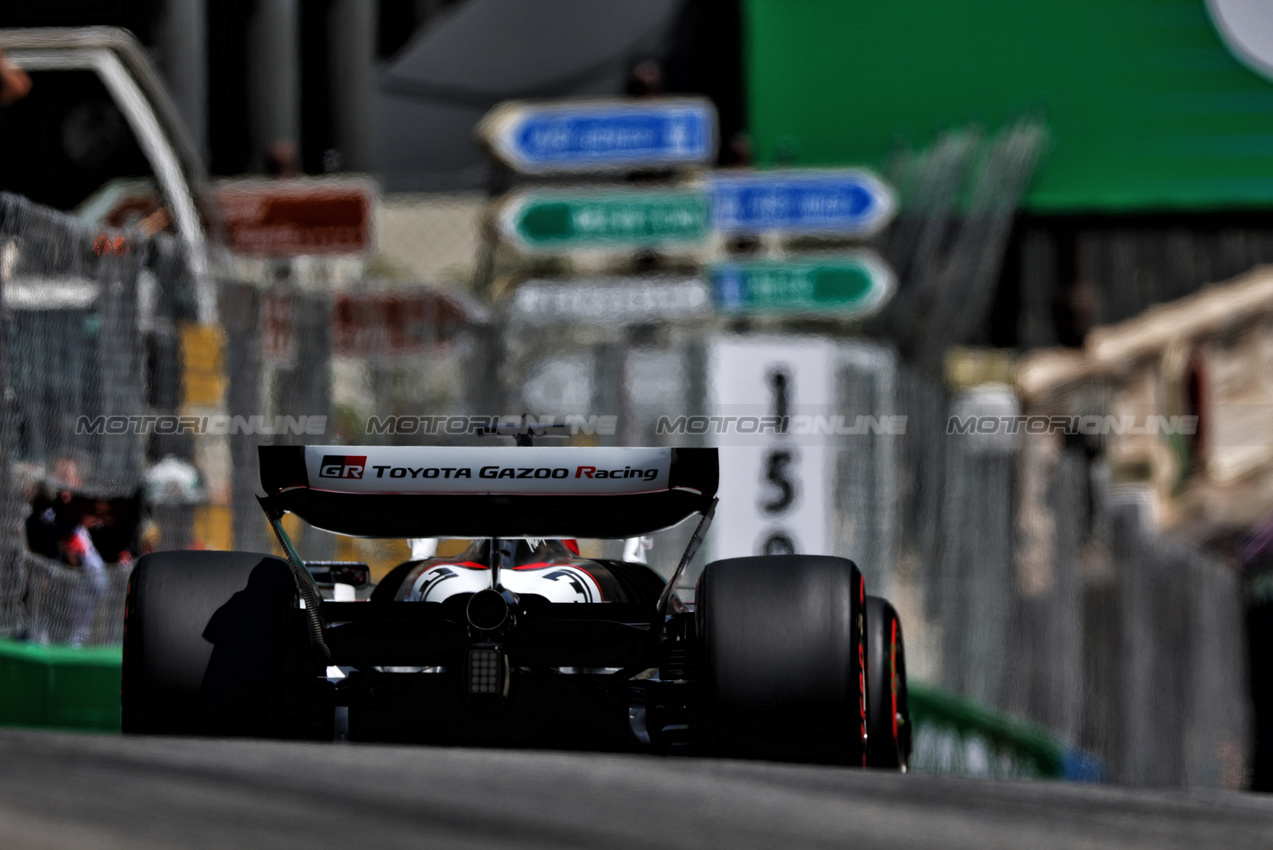 GP MONACO, Esteban Ocon (FRA) Haas VF-25.

24.05.2025. Formula 1 World Championship, Rd 8, Monaco Grand Prix, Monte Carlo, Monaco, Qualifiche Day.

- www.xpbimages.com, EMail: requests@xpbimages.com © Copyright: Charniaux / XPB Images