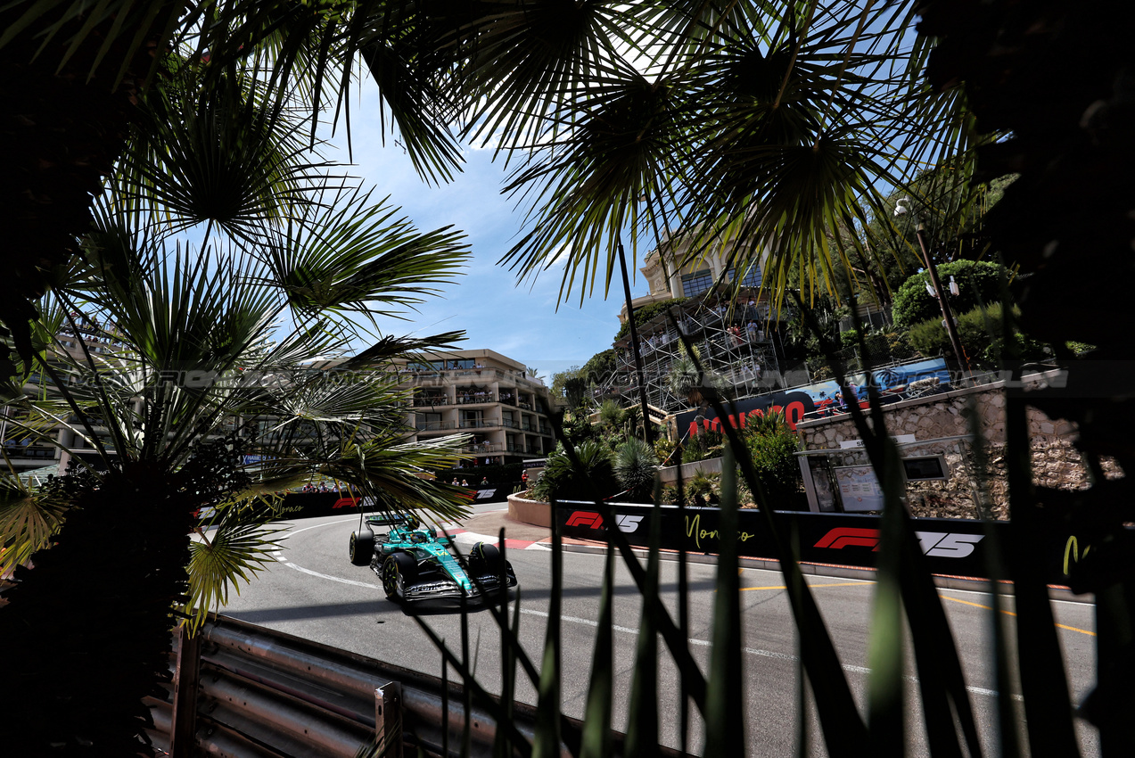 GP MONACO, Fernando Alonso (ESP) Aston Martin F1 Team AMR25.

24.05.2025. Formula 1 World Championship, Rd 8, Monaco Grand Prix, Monte Carlo, Monaco, Qualifiche Day.

- www.xpbimages.com, EMail: requests@xpbimages.com © Copyright: Moy / XPB Images