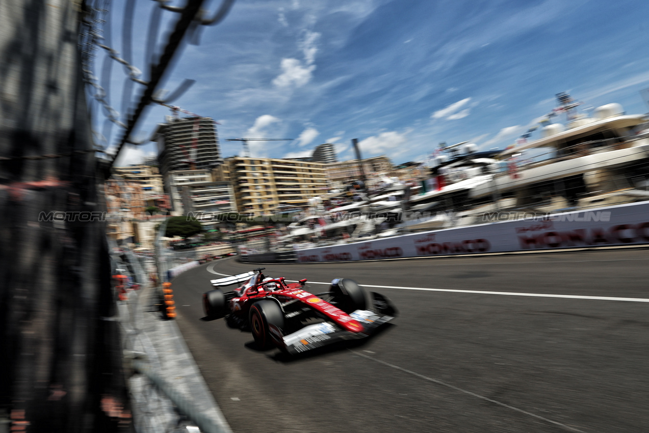 GP MONACO, Charles Leclerc (MON) Ferrari SF-25.

24.05.2025. Formula 1 World Championship, Rd 8, Monaco Grand Prix, Monte Carlo, Monaco, Qualifiche Day.

- www.xpbimages.com, EMail: requests@xpbimages.com © Copyright: Bearne / XPB Images