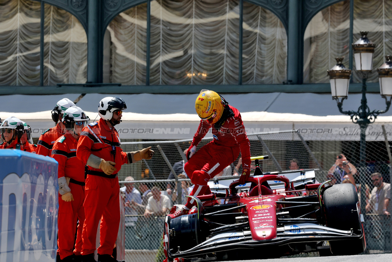 GP MONACO, Lewis Hamilton (GBR) Ferrari SF-25 crashed in the third practice session.

24.05.2025. Formula 1 World Championship, Rd 8, Monaco Grand Prix, Monte Carlo, Monaco, Qualifiche Day.

 - www.xpbimages.com, EMail: requests@xpbimages.com © Copyright: Coates / XPB Images