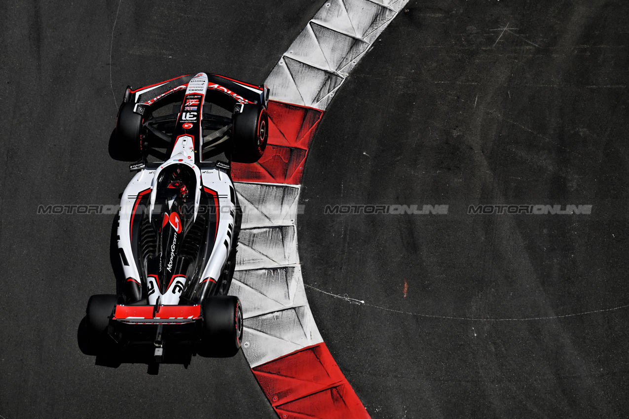 GP MONACO, Esteban Ocon (FRA) Haas VF-25.

24.05.2025. Formula 1 World Championship, Rd 8, Monaco Grand Prix, Monte Carlo, Monaco, Qualifiche Day.

- www.xpbimages.com, EMail: requests@xpbimages.com © Copyright: Price / XPB Images