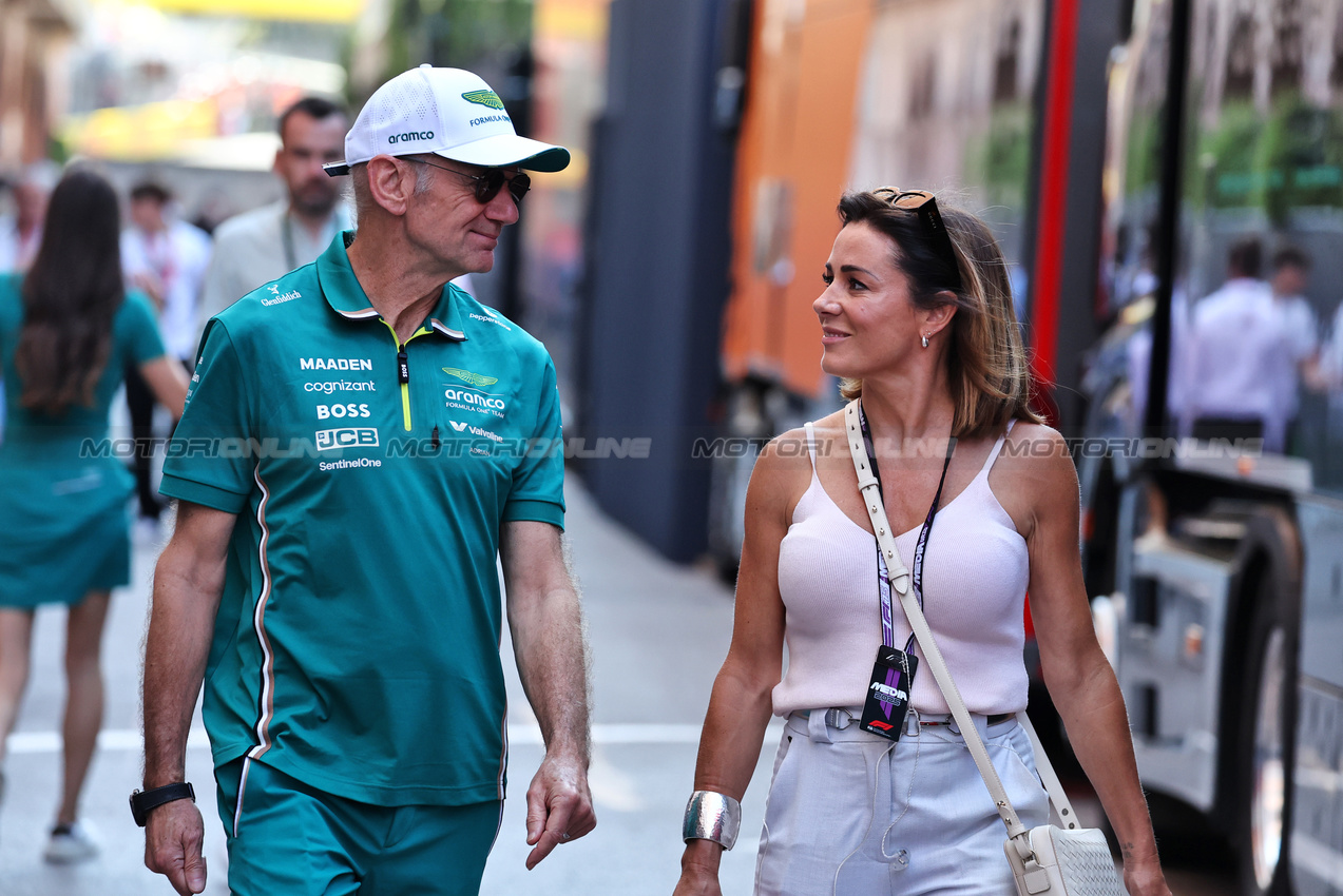 GP MONACO, (L to R): Adrian Newey (GBR) Aston Martin F1 Team Managing Technical Partner with Natalie Pinkham (GBR) Sky Sports Presenter.

24.05.2025. Formula 1 World Championship, Rd 8, Monaco Grand Prix, Monte Carlo, Monaco, Qualifiche Day.

- www.xpbimages.com, EMail: requests@xpbimages.com © Copyright: Moy / XPB Images