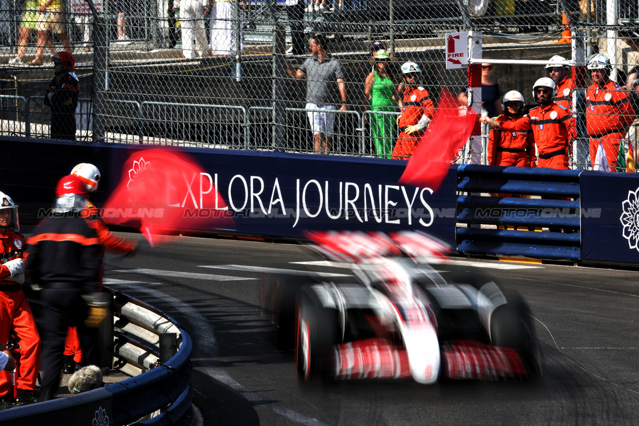 GP MONACO, Esteban Ocon (FRA) Haas VF-25.

24.05.2025. Formula 1 World Championship, Rd 8, Monaco Grand Prix, Monte Carlo, Monaco, Qualifiche Day.

- www.xpbimages.com, EMail: requests@xpbimages.com © Copyright: Batchelor / XPB Images