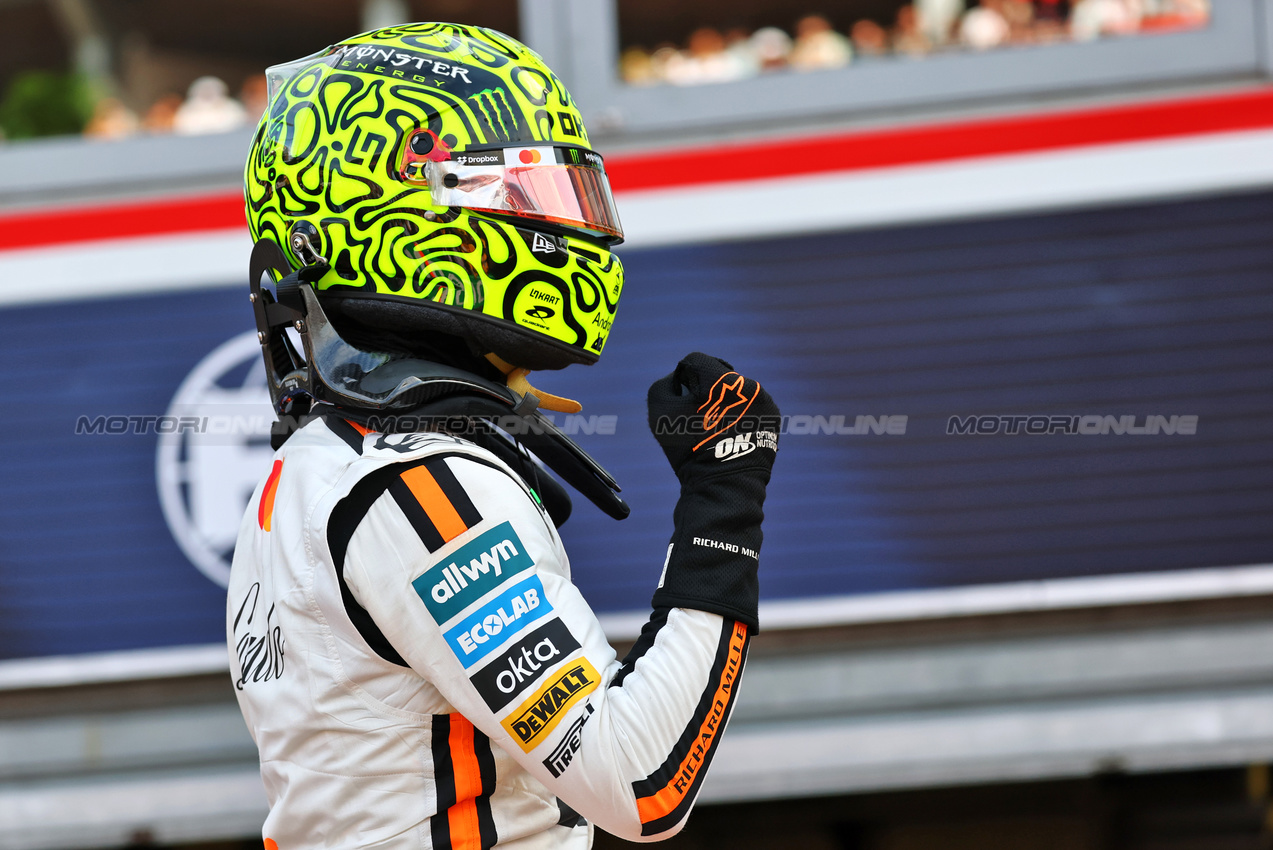 GP MONACO, Lando Norris (GBR) McLaren celebrates his pole position in qualifying parc ferme.

24.05.2025. Formula 1 World Championship, Rd 8, Monaco Grand Prix, Monte Carlo, Monaco, Qualifiche Day.

- www.xpbimages.com, EMail: requests@xpbimages.com © Copyright: Batchelor / XPB Images
