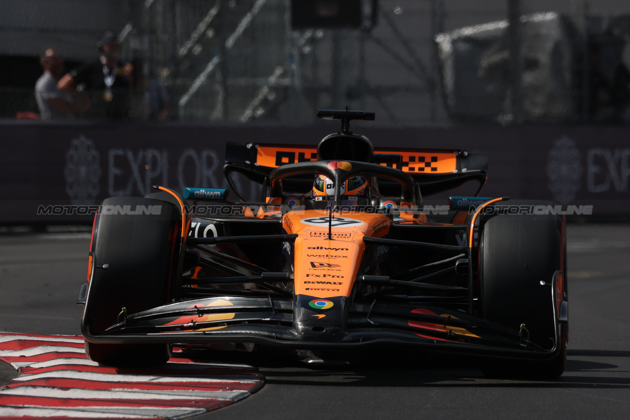 GP MONACO, Oscar Piastri (AUS) McLaren MCL39.

24.05.2025. Formula 1 World Championship, Rd 8, Monaco Grand Prix, Monte Carlo, Monaco, Qualifiche Day.

 - www.xpbimages.com, EMail: requests@xpbimages.com © Copyright: Coates / XPB Images