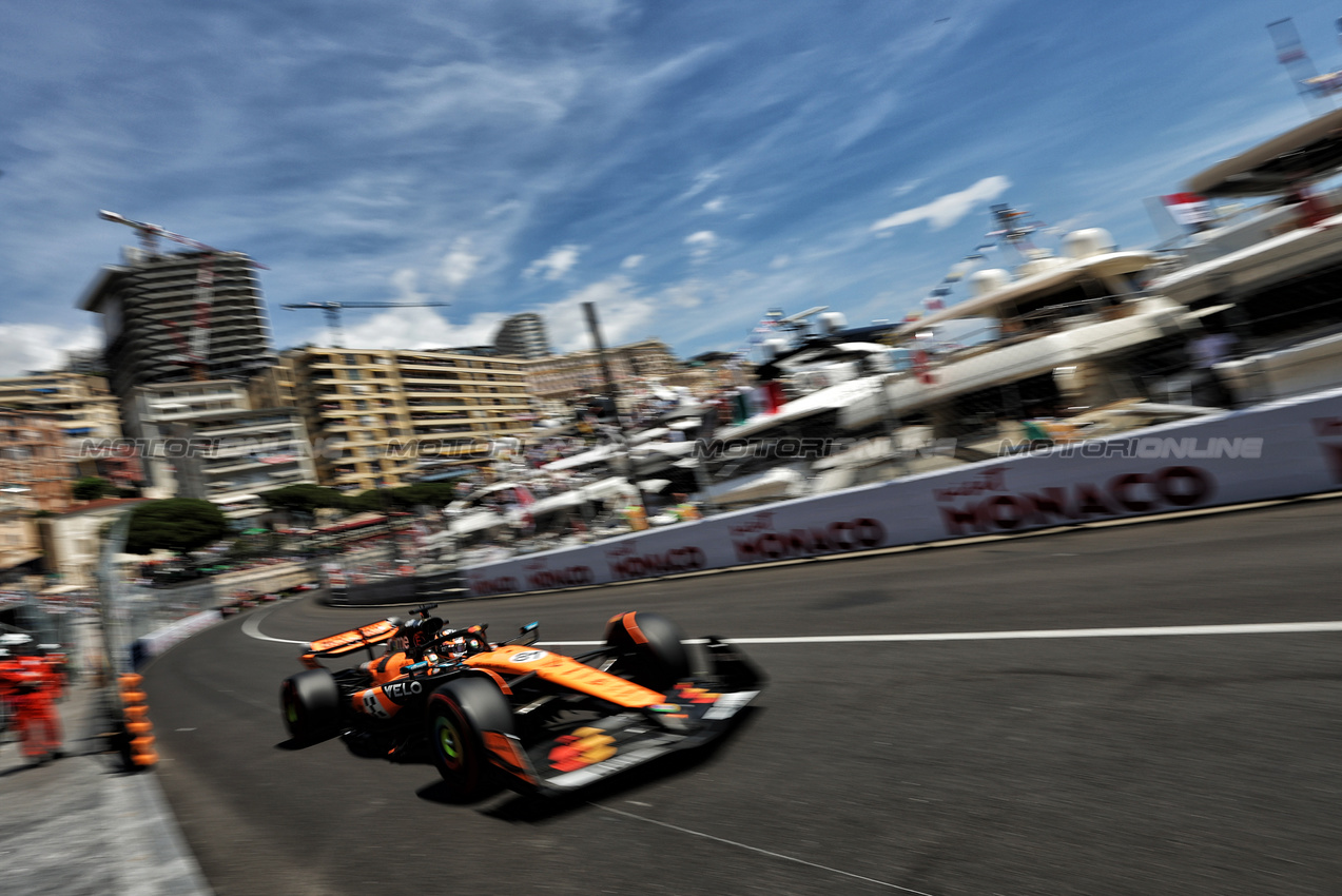 GP MONACO, Oscar Piastri (AUS) McLaren MCL39.

24.05.2025. Formula 1 World Championship, Rd 8, Monaco Grand Prix, Monte Carlo, Monaco, Qualifiche Day.

- www.xpbimages.com, EMail: requests@xpbimages.com © Copyright: Bearne / XPB Images