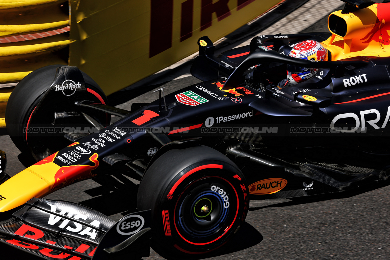 GP MONACO, Max Verstappen (NLD) Red Bull Racing RB21.

24.05.2025. Formula 1 World Championship, Rd 8, Monaco Grand Prix, Monte Carlo, Monaco, Qualifiche Day.

- www.xpbimages.com, EMail: requests@xpbimages.com © Copyright: Batchelor / XPB Images