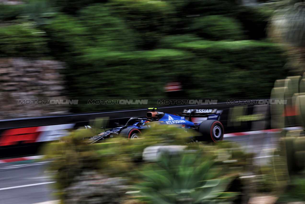 GP MONACO, Carlos Sainz (ESP) Atlassian Williams Racing FW47.

23.05.2025. Formula 1 World Championship, Rd 8, Monaco Grand Prix, Monte Carlo, Monaco, Practice Day.

- www.xpbimages.com, EMail: requests@xpbimages.com © Copyright: Bearne / XPB Images
