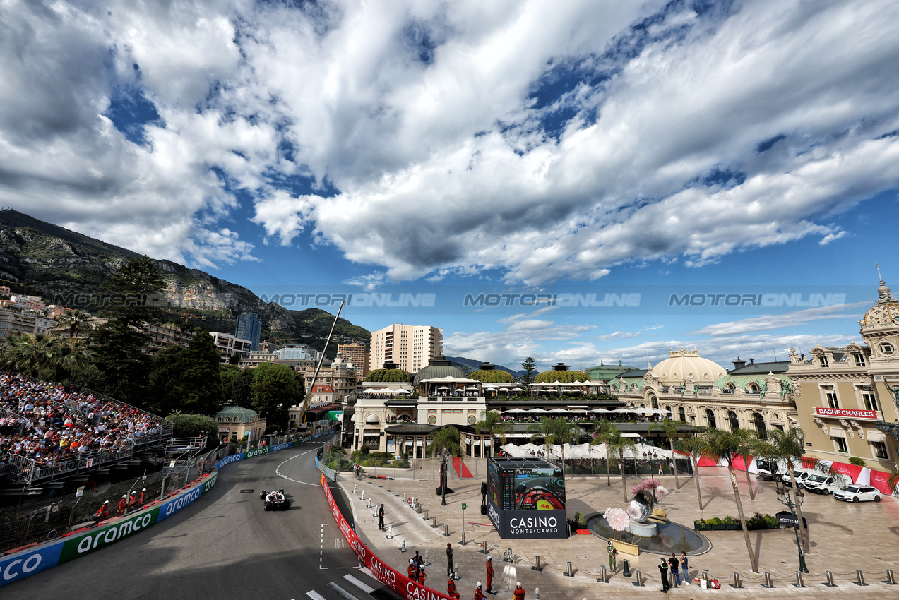 GP MONACO, Oliver Bearman (GBR) Haas VF-25.

23.05.2025. Formula 1 World Championship, Rd 8, Monaco Grand Prix, Monte Carlo, Monaco, Practice Day.

- www.xpbimages.com, EMail: requests@xpbimages.com © Copyright: Moy / XPB Images