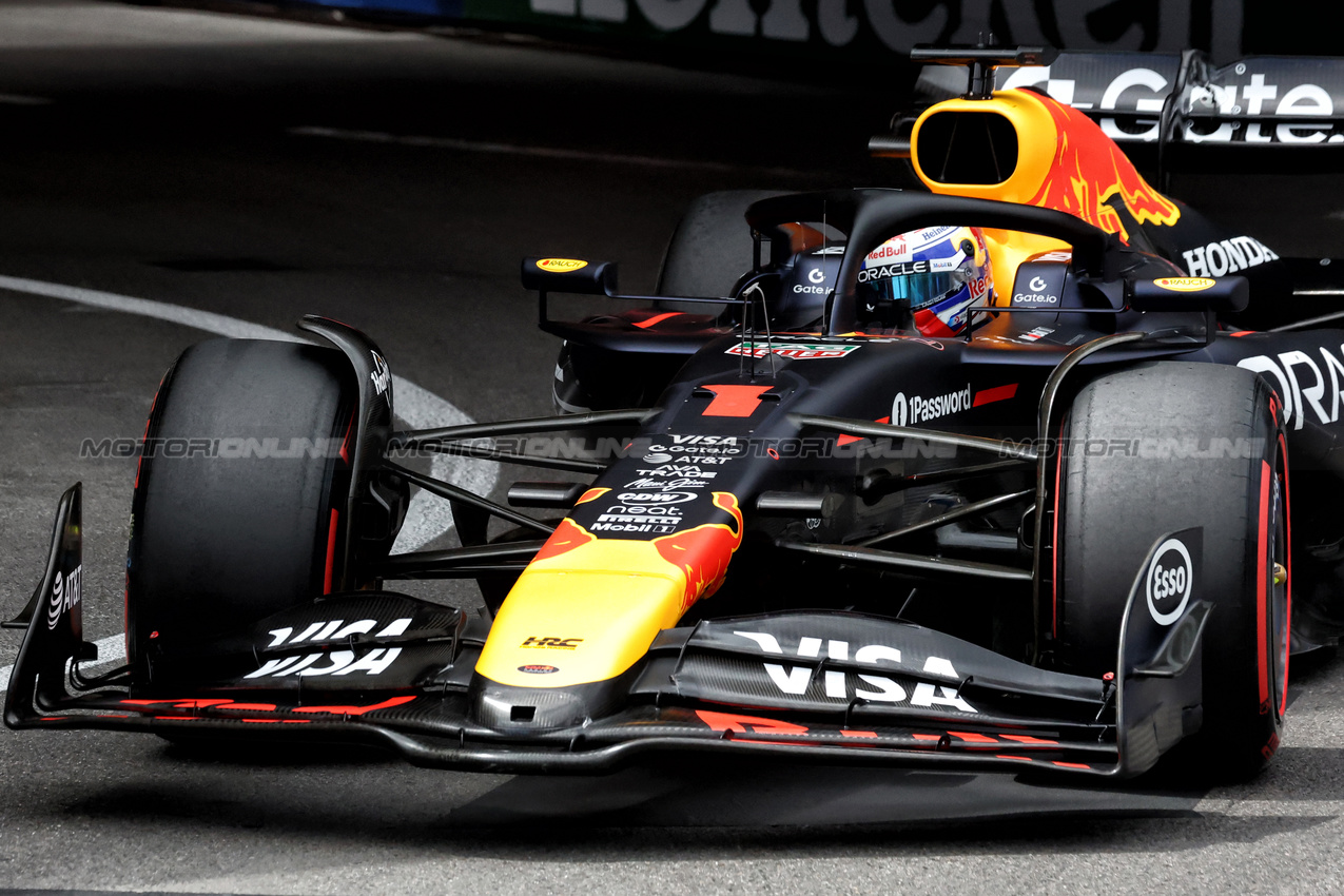 GP MONACO, Max Verstappen (NLD) Red Bull Racing RB21.

23.05.2025. Formula 1 World Championship, Rd 8, Monaco Grand Prix, Monte Carlo, Monaco, Practice Day.

 - www.xpbimages.com, EMail: requests@xpbimages.com © Copyright: Coates / XPB Images