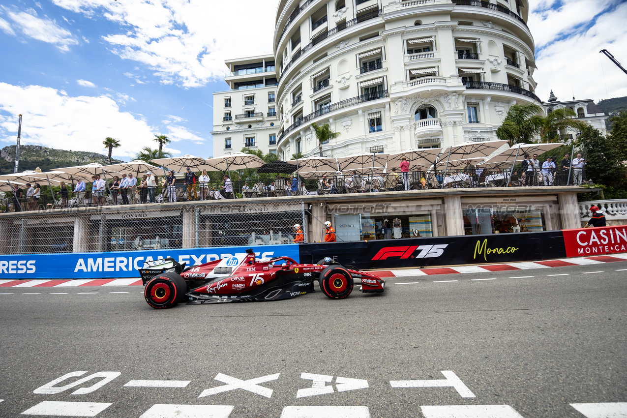 GP MONACO, Charles Leclerc (MON) Ferrari SF-25.

23.05.2025. Formula 1 World Championship, Rd 8, Monaco Grand Prix, Monte Carlo, Monaco, Practice Day.

- www.xpbimages.com, EMail: requests@xpbimages.com © Copyright: Bearne / XPB Images