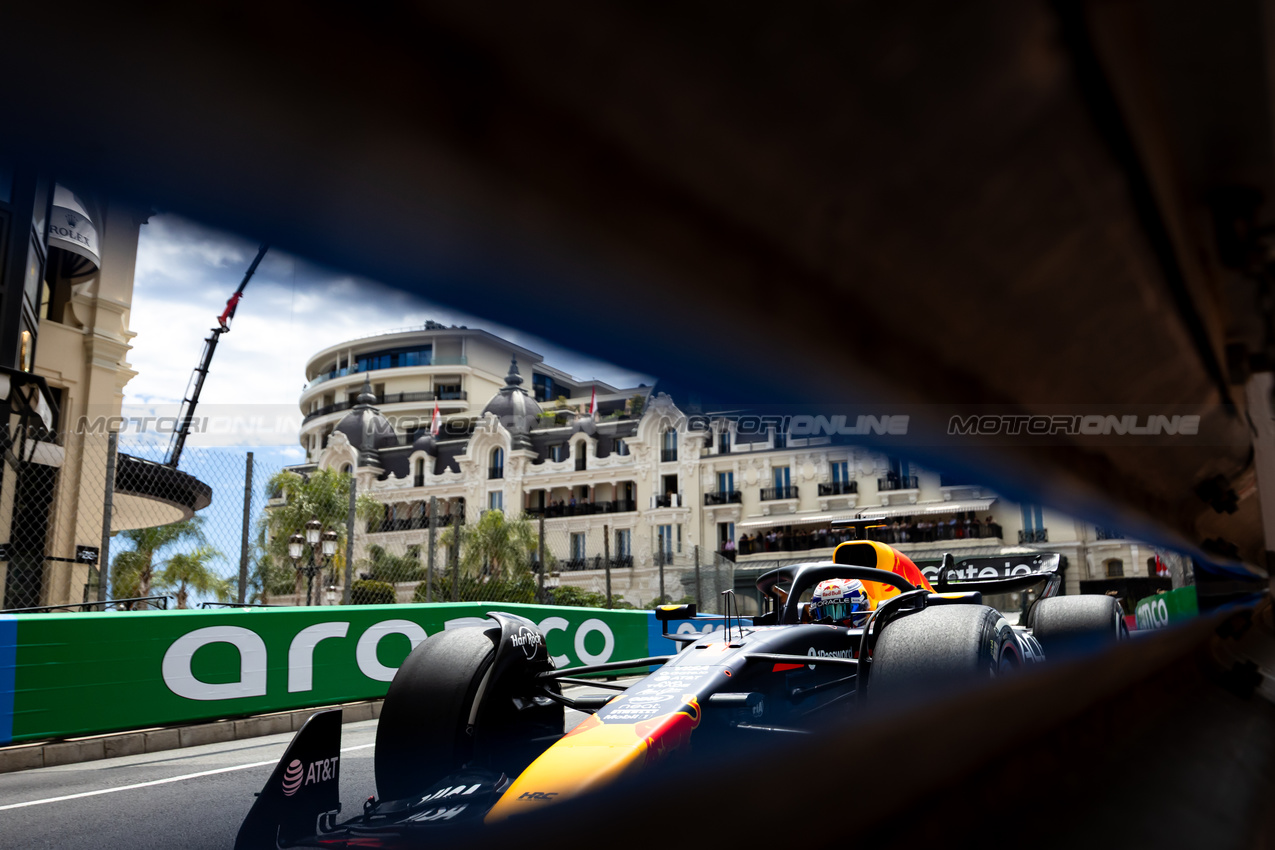 GP MONACO, Max Verstappen (NLD) Red Bull Racing RB21.

23.05.2025. Formula 1 World Championship, Rd 8, Monaco Grand Prix, Monte Carlo, Monaco, Practice Day.

- www.xpbimages.com, EMail: requests@xpbimages.com © Copyright: Bearne / XPB Images