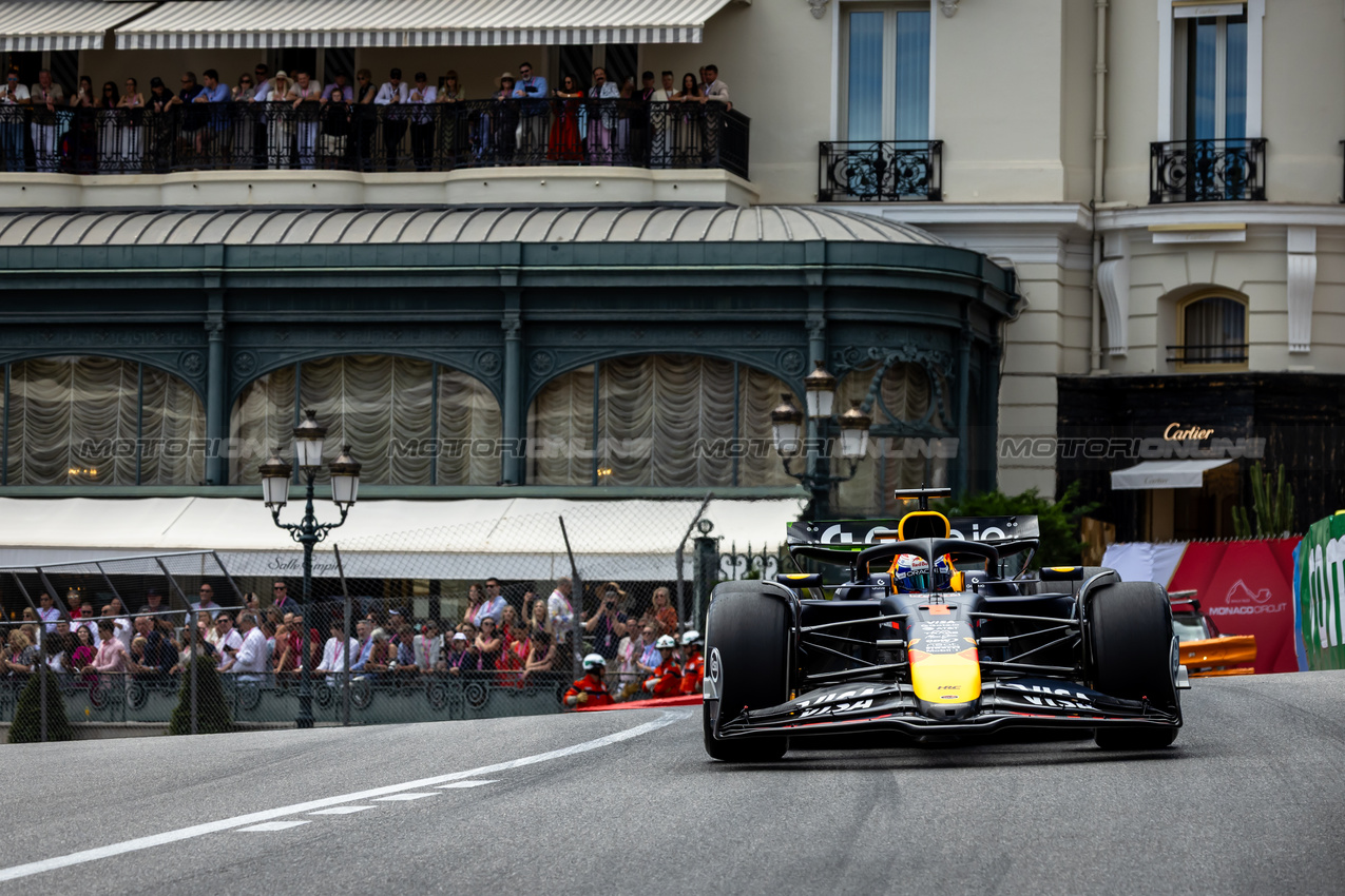 GP MONACO, Max Verstappen (NLD) Red Bull Racing RB21.

23.05.2025. Formula 1 World Championship, Rd 8, Monaco Grand Prix, Monte Carlo, Monaco, Practice Day.

- www.xpbimages.com, EMail: requests@xpbimages.com © Copyright: Bearne / XPB Images