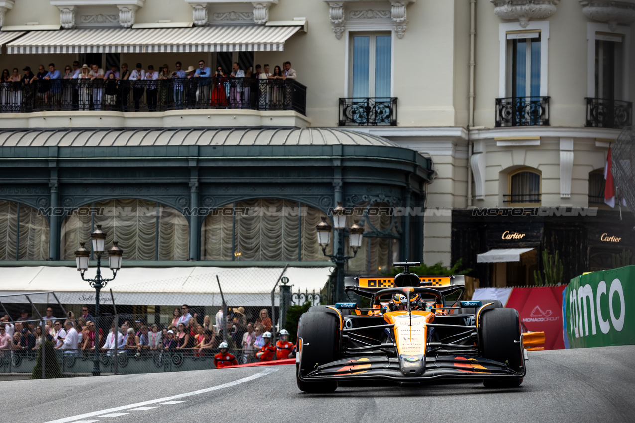 GP MONACO, Oscar Piastri (AUS) McLaren MCL39.

23.05.2025. Formula 1 World Championship, Rd 8, Monaco Grand Prix, Monte Carlo, Monaco, Practice Day.

- www.xpbimages.com, EMail: requests@xpbimages.com © Copyright: Bearne / XPB Images