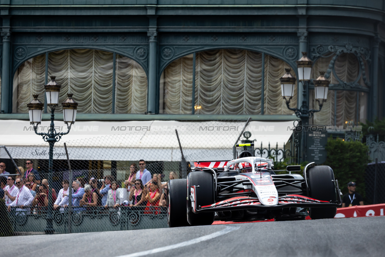 GP MONACO, Oliver Bearman (GBR) Haas VF-25.

23.05.2025. Formula 1 World Championship, Rd 8, Monaco Grand Prix, Monte Carlo, Monaco, Practice Day.

- www.xpbimages.com, EMail: requests@xpbimages.com © Copyright: Bearne / XPB Images