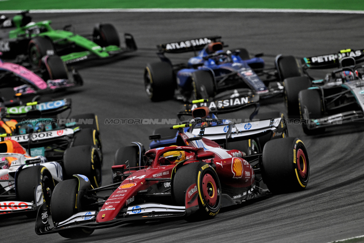 GP OLANDA, Lewis Hamilton (GBR) Ferrari SF-25 at the partenza of the race.

31.08.2025. Formula 1 World Championship, Rd 15, Dutch Grand Prix, Zandvoort, Netherlands, Gara Day.

- www.xpbimages.com, EMail: requests@xpbimages.com © Copyright: Price	/ XPB Images