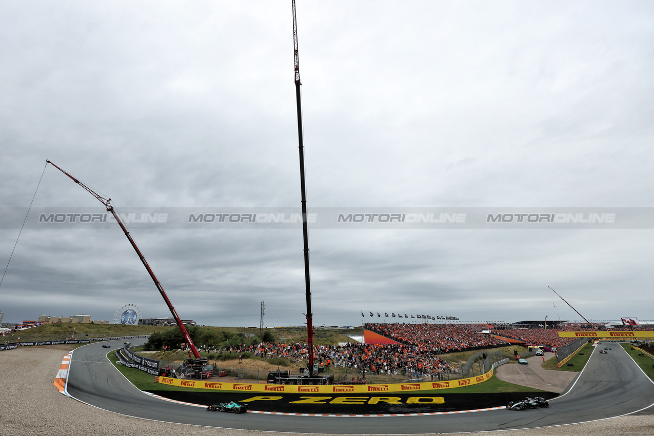 GP OLANDA, Fernando Alonso (ESP) Aston Martin F1 Team AMR25.

31.08.2025. Formula 1 World Championship, Rd 15, Dutch Grand Prix, Zandvoort, Netherlands, Gara Day.

- www.xpbimages.com, EMail: requests@xpbimages.com © Copyright: Bearne / XPB Images