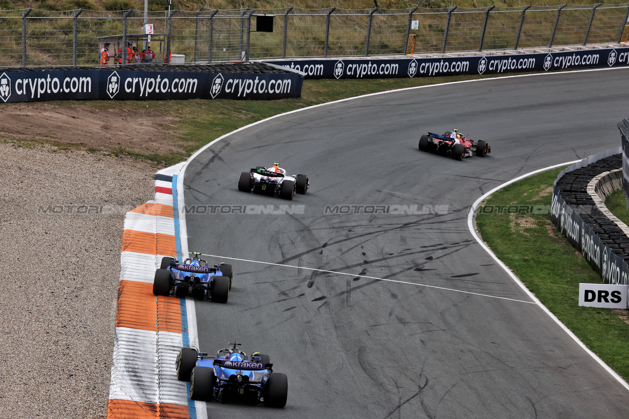 GP OLANDA, Alexander Albon (THA) Atlassian Williams Racing FW47.

31.08.2025. Formula 1 World Championship, Rd 15, Dutch Grand Prix, Zandvoort, Netherlands, Gara Day.

- www.xpbimages.com, EMail: requests@xpbimages.com © Copyright: Bearne / XPB Images
