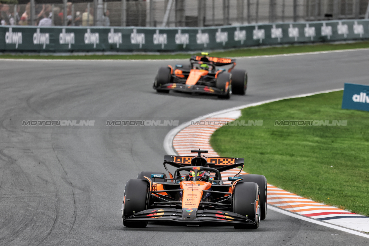 GP OLANDA, Oscar Piastri (AUS) McLaren MCL39.

31.08.2025. Formula 1 World Championship, Rd 15, Dutch Grand Prix, Zandvoort, Netherlands, Gara Day.

- www.xpbimages.com, EMail: requests@xpbimages.com © Copyright: Moy / XPB Images