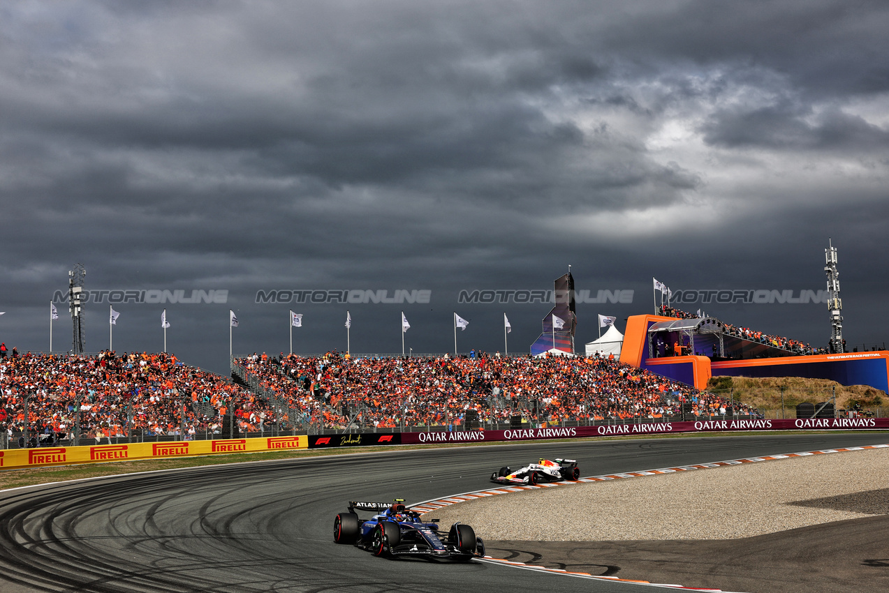 GP OLANDA, Carlos Sainz (ESP) Atlassian Williams Racing FW47.

31.08.2025. Formula 1 World Championship, Rd 15, Dutch Grand Prix, Zandvoort, Netherlands, Gara Day.

- www.xpbimages.com, EMail: requests@xpbimages.com © Copyright: Charniaux / XPB Images