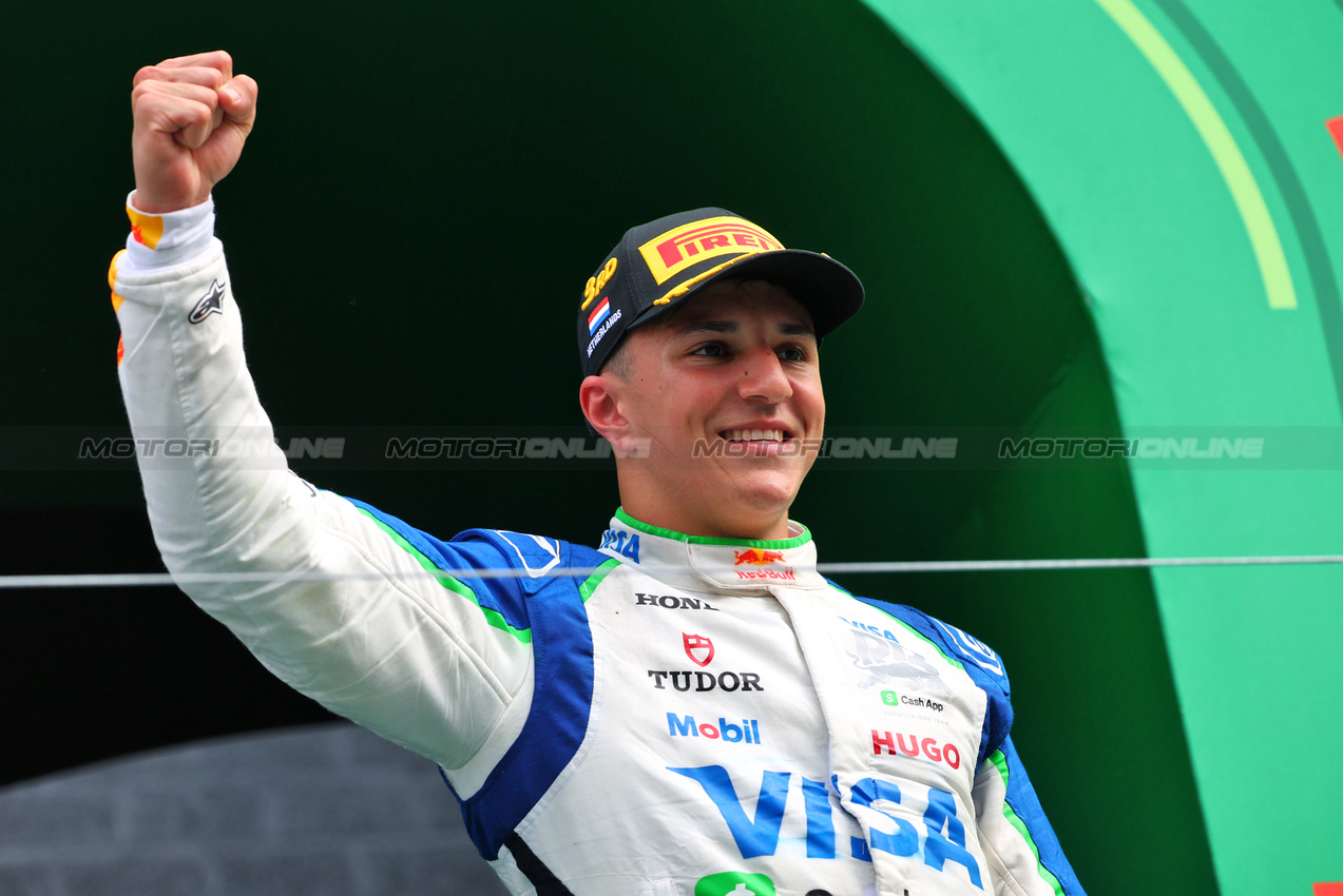 GP OLANDA, Isack Hadjar (FRA) Racing Bulls celebrates his third position on the podium.

31.08.2025. Formula 1 World Championship, Rd 15, Dutch Grand Prix, Zandvoort, Netherlands, Gara Day.

- www.xpbimages.com, EMail: requests@xpbimages.com © Copyright: Batchelor / XPB Images