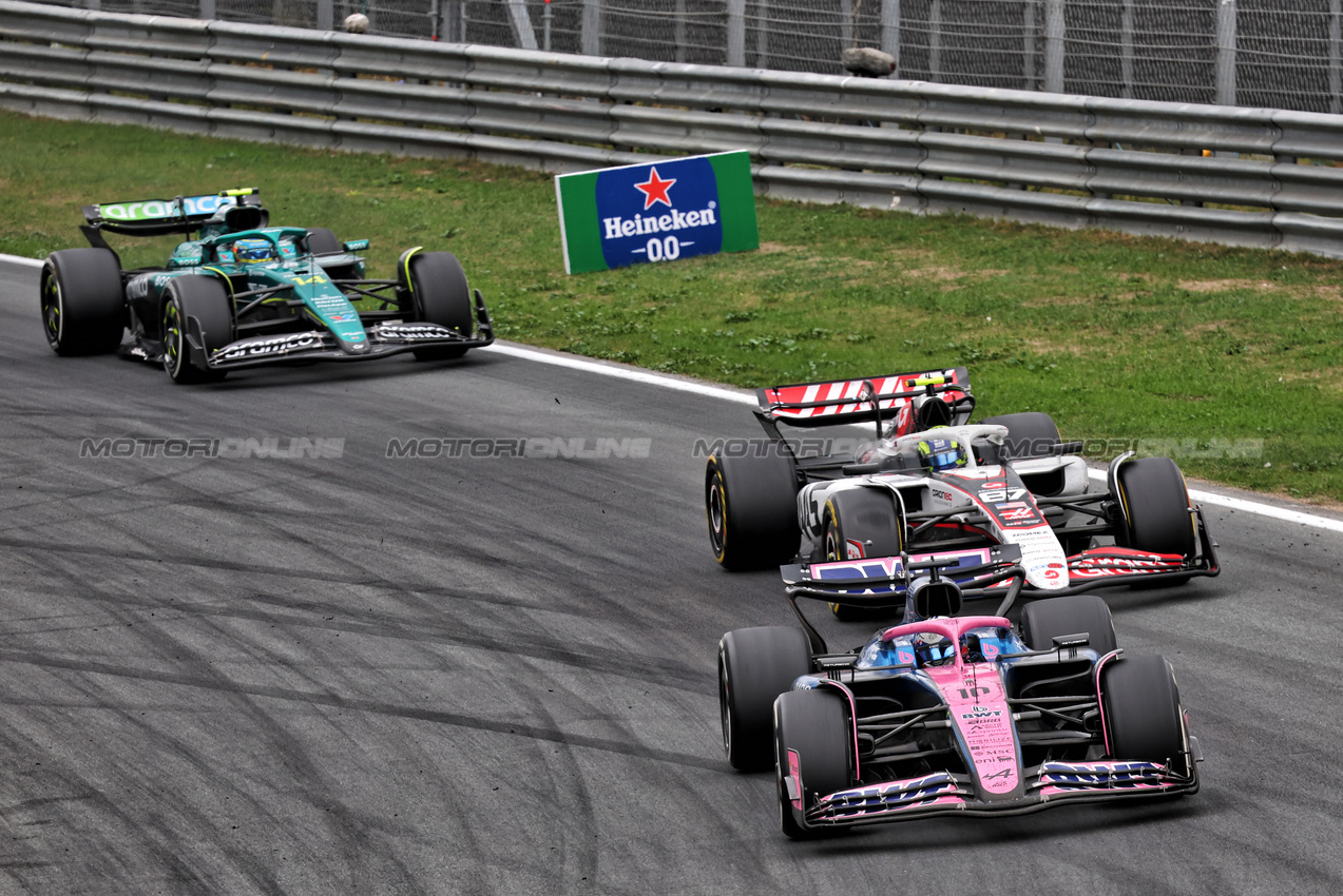 GP OLANDA, Pierre Gasly (FRA) Alpine F1 Team A525.

31.08.2025. Formula 1 World Championship, Rd 15, Dutch Grand Prix, Zandvoort, Netherlands, Gara Day.

- www.xpbimages.com, EMail: requests@xpbimages.com © Copyright: Batchelor / XPB Images