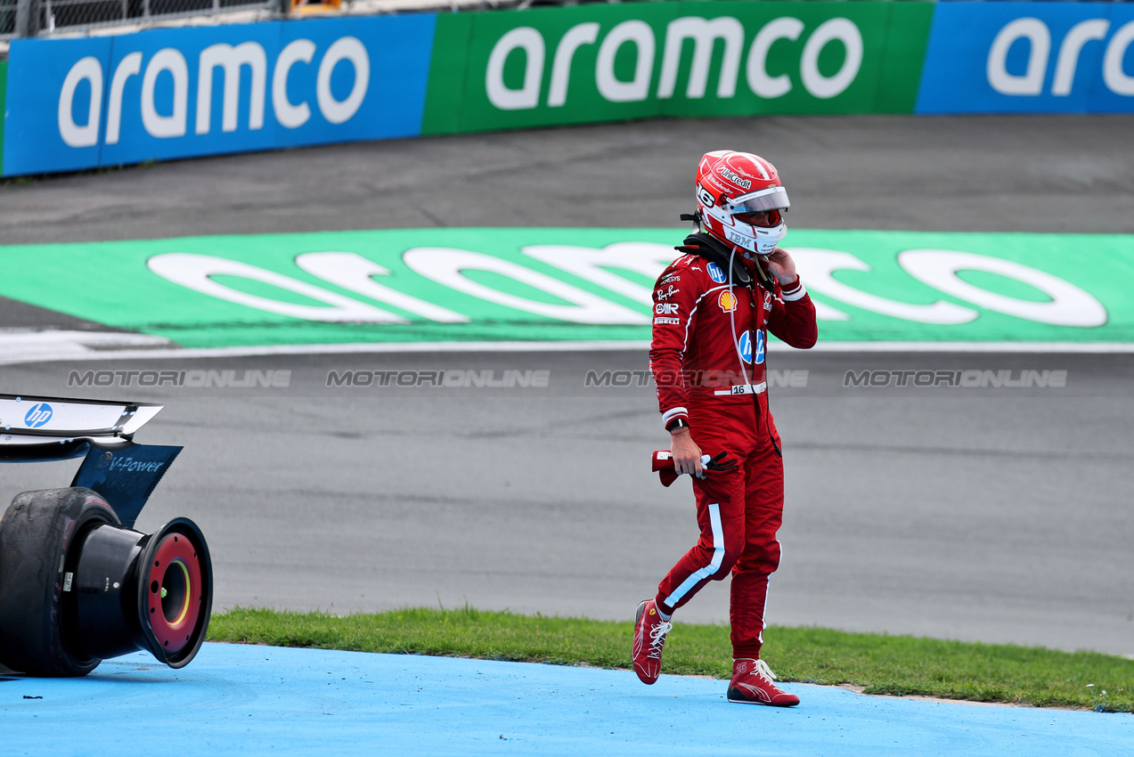 GP OLANDA, Charles Leclerc (MON) Ferrari retired from the race.

31.08.2025. Formula 1 World Championship, Rd 15, Dutch Grand Prix, Zandvoort, Netherlands, Gara Day.

- www.xpbimages.com, EMail: requests@xpbimages.com © Copyright: Moy / XPB Images