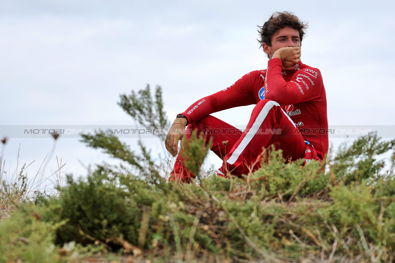 GP OLANDA, Charles Leclerc (MON) Ferrari retired from the race.

31.08.2025. Formula 1 World Championship, Rd 15, Dutch Grand Prix, Zandvoort, Netherlands, Gara Day.

- www.xpbimages.com, EMail: requests@xpbimages.com © Copyright: Moy / XPB Images
