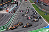 GP OLANDA, Oscar Piastri (AUS) McLaren MCL39 davanti a Max Verstappen (NLD) Red Bull Racing RB21 e Lando Norris (GBR) McLaren MCL39 at the partenza of the race.

31.08.2025. Formula 1 World Championship, Rd 15, Dutch Grand Prix, Zandvoort, Netherlands, Gara Day.

- www.xpbimages.com, EMail: requests@xpbimages.com © Copyright: Batchelor / XPB Images
