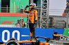 GP OLANDA, Gara winner Oscar Piastri (AUS) McLaren MCL39 celebrates in parc ferme.

31.08.2025. Formula 1 World Championship, Rd 15, Dutch Grand Prix, Zandvoort, Netherlands, Gara Day.

- www.xpbimages.com, EMail: requests@xpbimages.com © Copyright: Moy / XPB Images