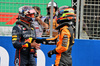 GP OLANDA, (L to R): Max Verstappen (NLD) Red Bull Racing celebrates his second position with vincitore Oscar Piastri (AUS) McLaren.

31.08.2025. Formula 1 World Championship, Rd 15, Dutch Grand Prix, Zandvoort, Netherlands, Gara Day.

- www.xpbimages.com, EMail: requests@xpbimages.com © Copyright: Moy / XPB Images
