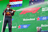 GP OLANDA, Max Verstappen (NLD) Red Bull Racing celebrates his second position on the podium.

31.08.2025. Formula 1 World Championship, Rd 15, Dutch Grand Prix, Zandvoort, Netherlands, Gara Day.

- www.xpbimages.com, EMail: requests@xpbimages.com © Copyright: Batchelor / XPB Images