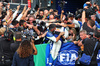 GP OLANDA, Gara winner Isack Hadjar (FRA) Racing Bulls celebrates his third position in parc ferme with the team.

31.08.2025. Formula 1 World Championship, Rd 15, Dutch Grand Prix, Zandvoort, Netherlands, Gara Day.

- www.xpbimages.com, EMail: requests@xpbimages.com © Copyright: Bearne / XPB Images