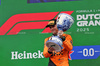 GP OLANDA, Gara winner Oscar Piastri (AUS) McLaren celebrates on the podium.

31.08.2025. Formula 1 World Championship, Rd 15, Dutch Grand Prix, Zandvoort, Netherlands, Gara Day.

- www.xpbimages.com, EMail: requests@xpbimages.com © Copyright: Bearne / XPB Images