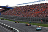 GP OLANDA, Oscar Piastri (AUS) McLaren MCL39 davanti a behind the Aston Martin FIA Safety Car.

31.08.2025. Formula 1 World Championship, Rd 15, Dutch Grand Prix, Zandvoort, Netherlands, Gara Day.

- www.xpbimages.com, EMail: requests@xpbimages.com © Copyright: Batchelor / XPB Images