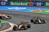 GP OLANDA, Oscar Piastri (AUS) McLaren MCL39 davanti a Max Verstappen (NLD) Red Bull Racing RB21.

31.08.2025. Formula 1 World Championship, Rd 15, Dutch Grand Prix, Zandvoort, Netherlands, Gara Day.

- www.xpbimages.com, EMail: requests@xpbimages.com © Copyright: Moy / XPB Images