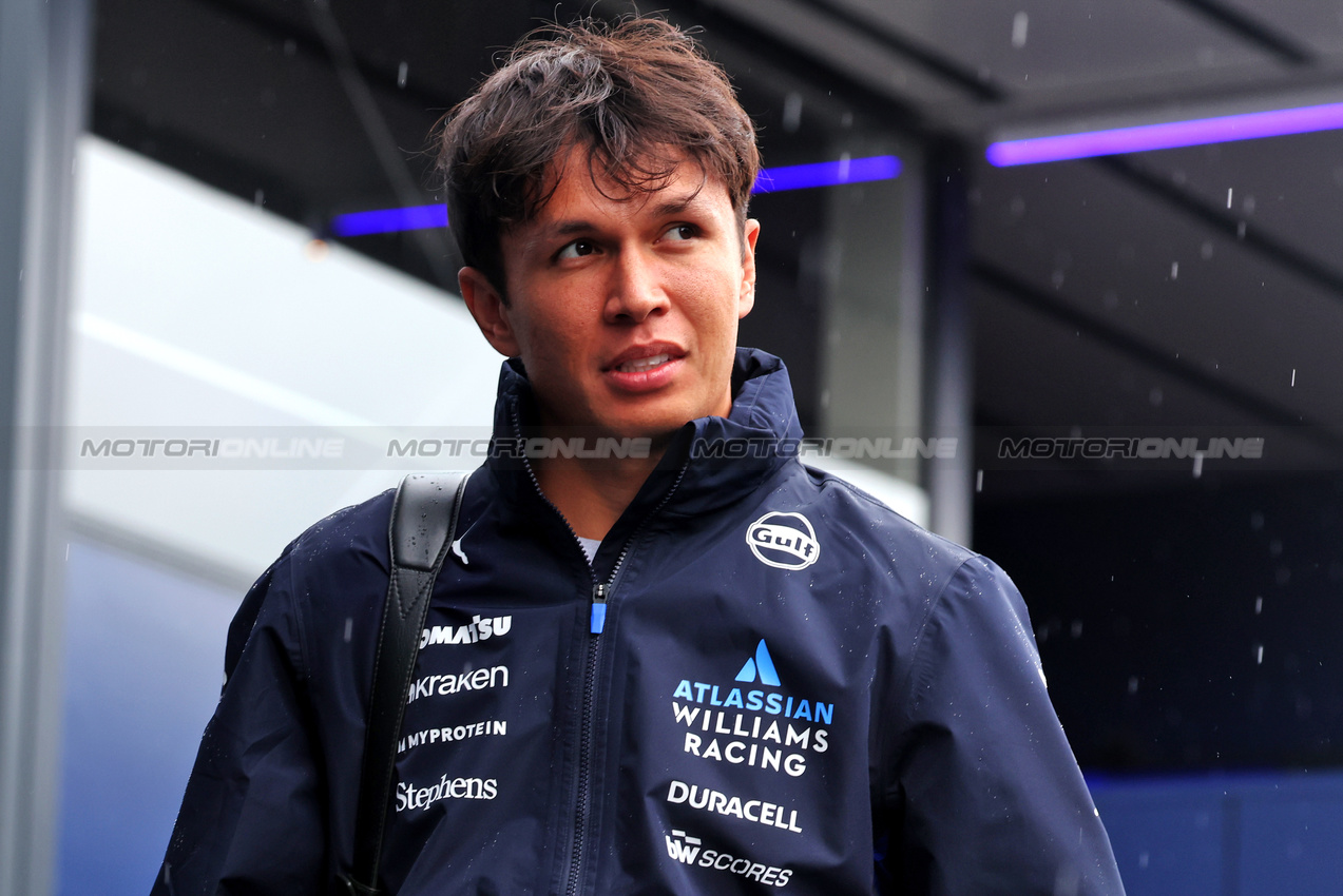 GP OLANDA, Alexander Albon (THA) Atlassian Williams Racing.

28.08.2025. Formula 1 World Championship, Rd 15, Dutch Grand Prix, Zandvoort, Netherlands, Preparation Day.

- www.xpbimages.com, EMail: requests@xpbimages.com © Copyright: Bearne / XPB Images