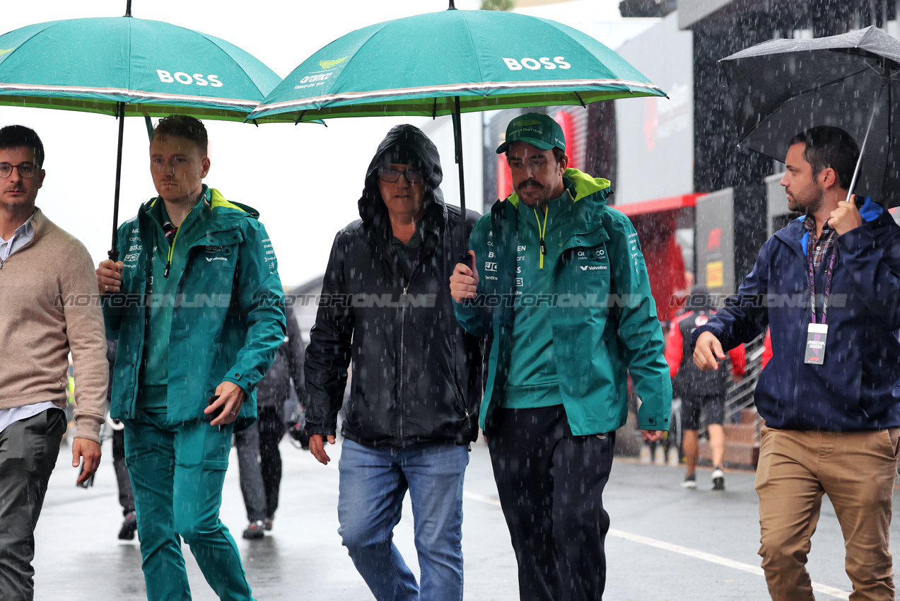 GP OLANDA, Fernando Alonso (ESP) Aston Martin F1 Team.
28.08.2025. Formula 1 World Championship, Rd 15, Dutch Grand Prix, Zandvoort, Netherlands, Preparation Day.
- www.xpbimages.com, EMail: requests@xpbimages.com © Copyright: Bearne / XPB Images