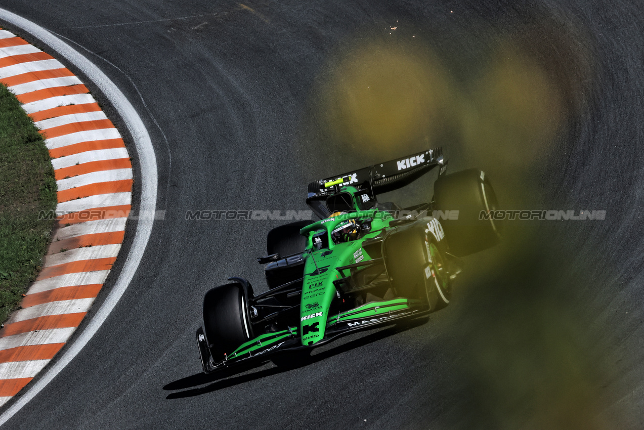 GP OLANDA, Gabriel Bortoleto (BRA) Sauber C45.

30.08.2025. Formula 1 World Championship, Rd 15, Dutch Grand Prix, Zandvoort, Netherlands, Qualifiche Day.

- www.xpbimages.com, EMail: requests@xpbimages.com © Copyright: Bearne / XPB Images
