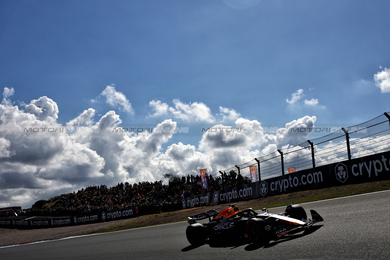 GP OLANDA, Max Verstappen (NLD) Red Bull Racing RB21.

30.08.2025. Formula 1 World Championship, Rd 15, Dutch Grand Prix, Zandvoort, Netherlands, Qualifiche Day.

- www.xpbimages.com, EMail: requests@xpbimages.com © Copyright: Charniaux / XPB Images