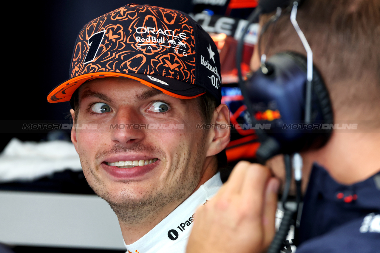 GP OLANDA, Max Verstappen (NLD) Red Bull Racing.

30.08.2025. Formula 1 World Championship, Rd 15, Dutch Grand Prix, Zandvoort, Netherlands, Qualifiche Day.

 - www.xpbimages.com, EMail: requests@xpbimages.com © Copyright: Coates / XPB Images