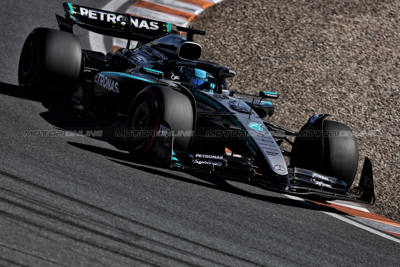 GP OLANDA, George Russell (GBR) Mercedes AMG F1 W16.

30.08.2025. Formula 1 World Championship, Rd 15, Dutch Grand Prix, Zandvoort, Netherlands, Qualifiche Day.

- www.xpbimages.com, EMail: requests@xpbimages.com © Copyright: Charniaux / XPB Images
