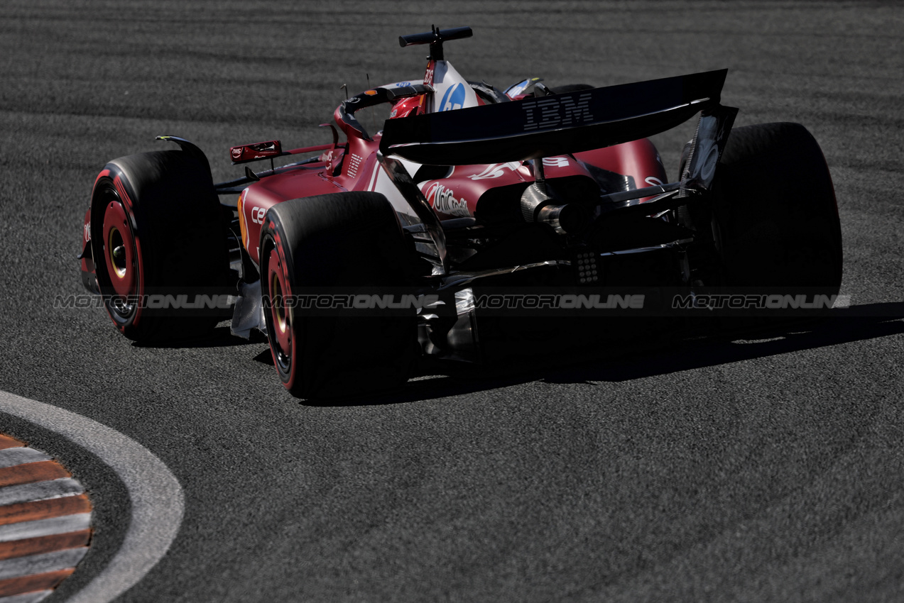 GP OLANDA, Charles Leclerc (MON) Ferrari SF-25.

30.08.2025. Formula 1 World Championship, Rd 15, Dutch Grand Prix, Zandvoort, Netherlands, Qualifiche Day.

- www.xpbimages.com, EMail: requests@xpbimages.com © Copyright: Moy / XPB Images