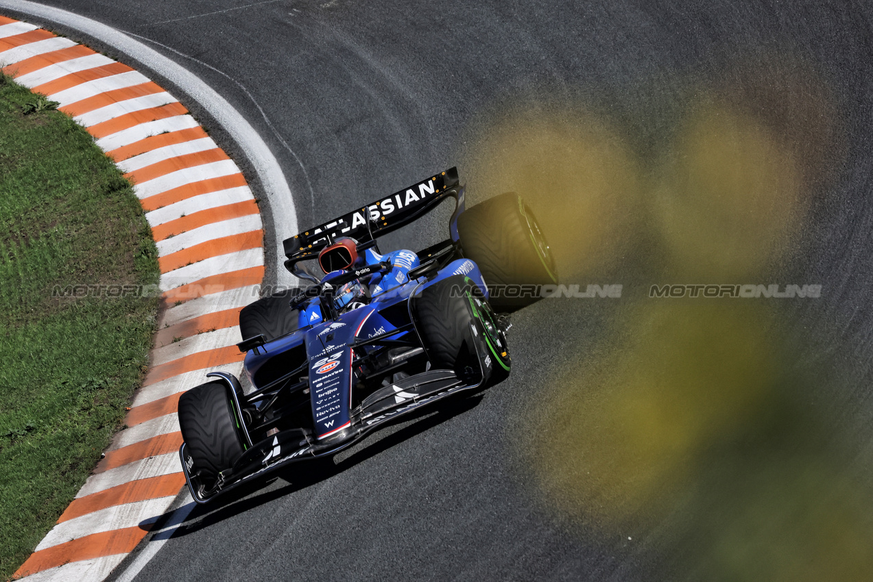 GP OLANDA, Alexander Albon (THA) Atlassian Williams Racing FW47.

30.08.2025. Formula 1 World Championship, Rd 15, Dutch Grand Prix, Zandvoort, Netherlands, Qualifiche Day.

- www.xpbimages.com, EMail: requests@xpbimages.com © Copyright: Bearne / XPB Images