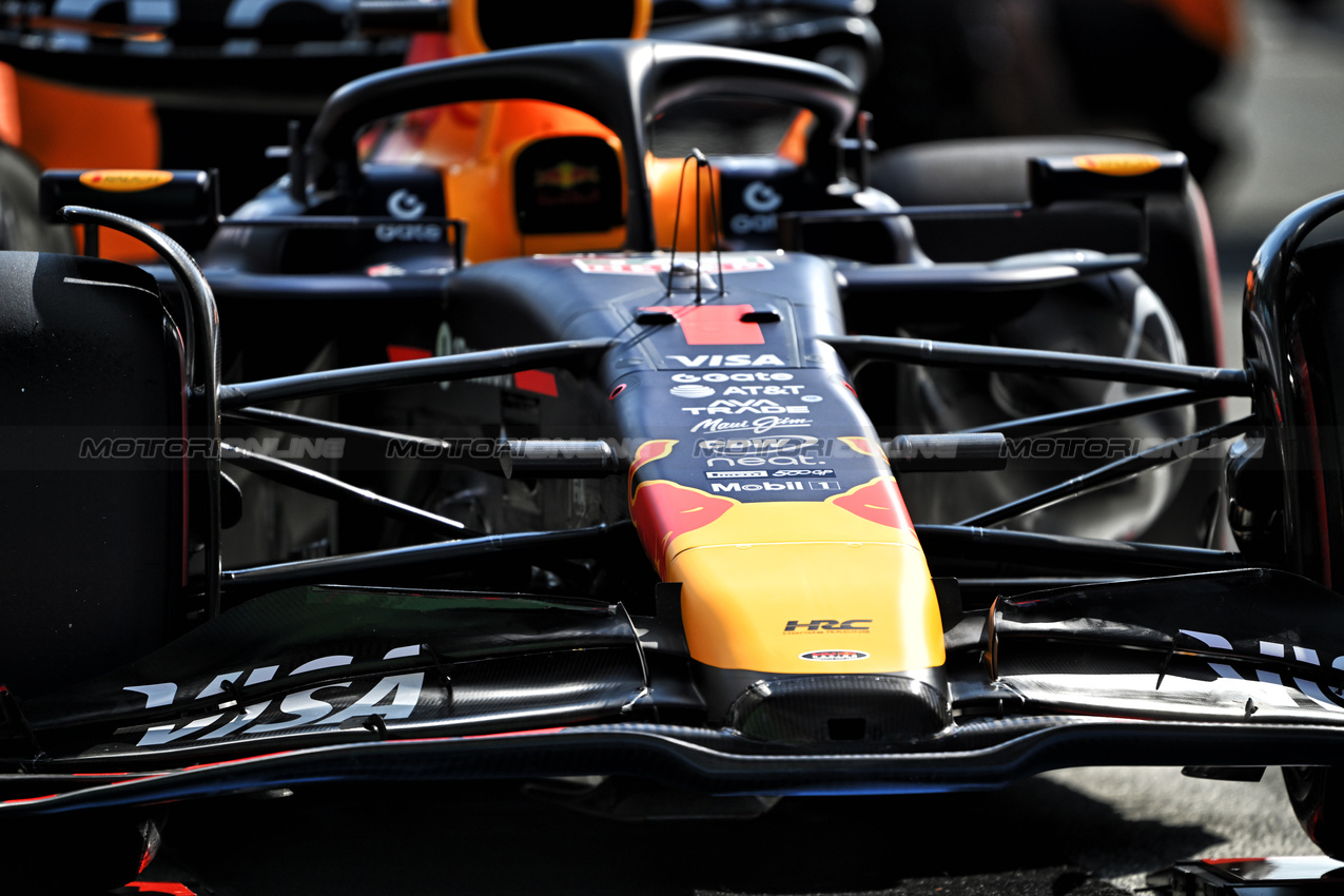 GP OLANDA, The Red Bull Racing RB21 of Max Verstappen (NLD) in qualifying parc ferme.

30.08.2025. Formula 1 World Championship, Rd 15, Dutch Grand Prix, Zandvoort, Netherlands, Qualifiche Day.

- www.xpbimages.com, EMail: requests@xpbimages.com © Copyright: Price	/ XPB Images