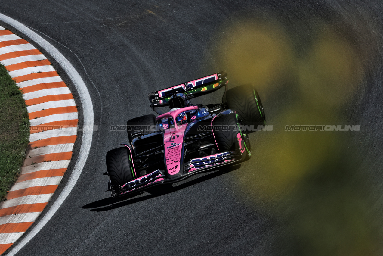 GP OLANDA, Pierre Gasly (FRA) Alpine F1 Team A525.

30.08.2025. Formula 1 World Championship, Rd 15, Dutch Grand Prix, Zandvoort, Netherlands, Qualifiche Day.

- www.xpbimages.com, EMail: requests@xpbimages.com © Copyright: Bearne / XPB Images