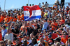 GP OLANDA, Circuit Atmosfera - fans in the grandstand.

30.08.2025. Formula 1 World Championship, Rd 15, Dutch Grand Prix, Zandvoort, Netherlands, Qualifiche Day.

- www.xpbimages.com, EMail: requests@xpbimages.com © Copyright: Moy / XPB Images