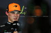 GP OLANDA, Oscar Piastri (AUS) McLaren in the post qualifying FIA Press Conference.

30.08.2025. Formula 1 World Championship, Rd 15, Dutch Grand Prix, Zandvoort, Netherlands, Qualifiche Day.

- www.xpbimages.com, EMail: requests@xpbimages.com © Copyright: Moy / XPB Images