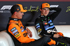 GP OLANDA, (L to R): Lando Norris (GBR) McLaren e Oscar Piastri (AUS) McLaren, in the post qualifying FIA Press Conference.

30.08.2025. Formula 1 World Championship, Rd 15, Dutch Grand Prix, Zandvoort, Netherlands, Qualifiche Day.

- www.xpbimages.com, EMail: requests@xpbimages.com © Copyright: Moy / XPB Images