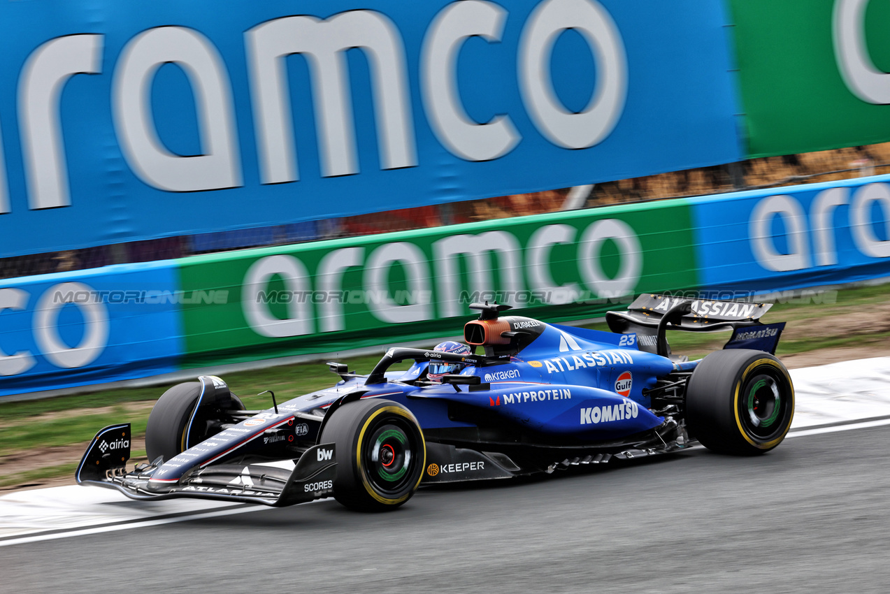 GP OLANDA, Alexander Albon (THA) Atlassian Williams Racing FW47.

29.08.2025. Formula 1 World Championship, Rd 15, Dutch Grand Prix, Zandvoort, Netherlands, Practice Day.

 - www.xpbimages.com, EMail: requests@xpbimages.com © Copyright: Miltenburg / XPB Images